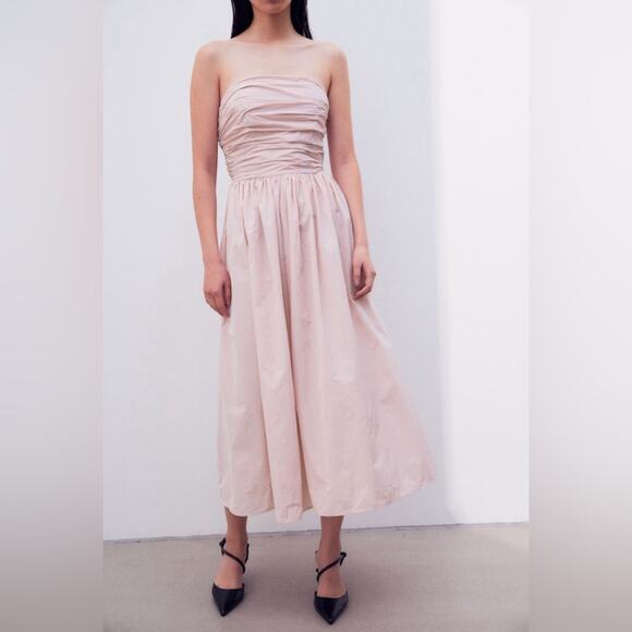 H&M Dresses & Skirts - H&M Bandeau Dress